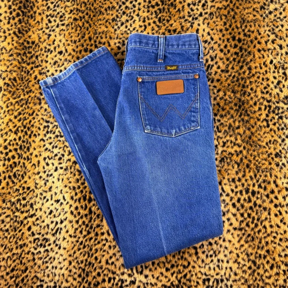Vintage Wrangler Cowboy Cut Denim Blue Jeans Mens High Rise Straight Leg Mexico